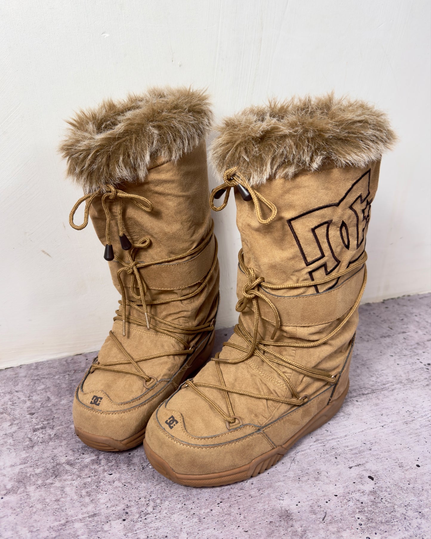 DC Chalet Vintage Rare Moon Boots 38/39