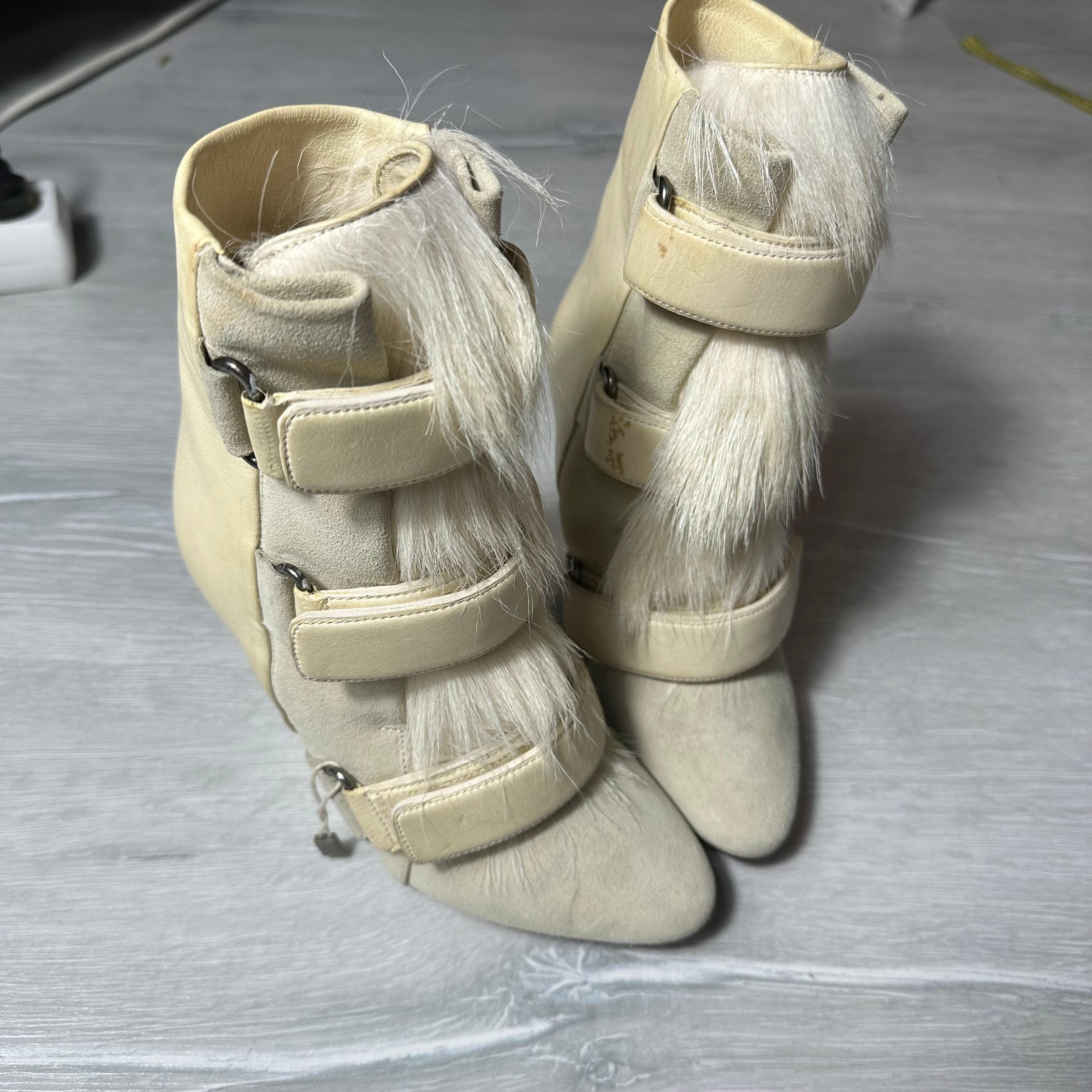 Isabel marant fur boots online