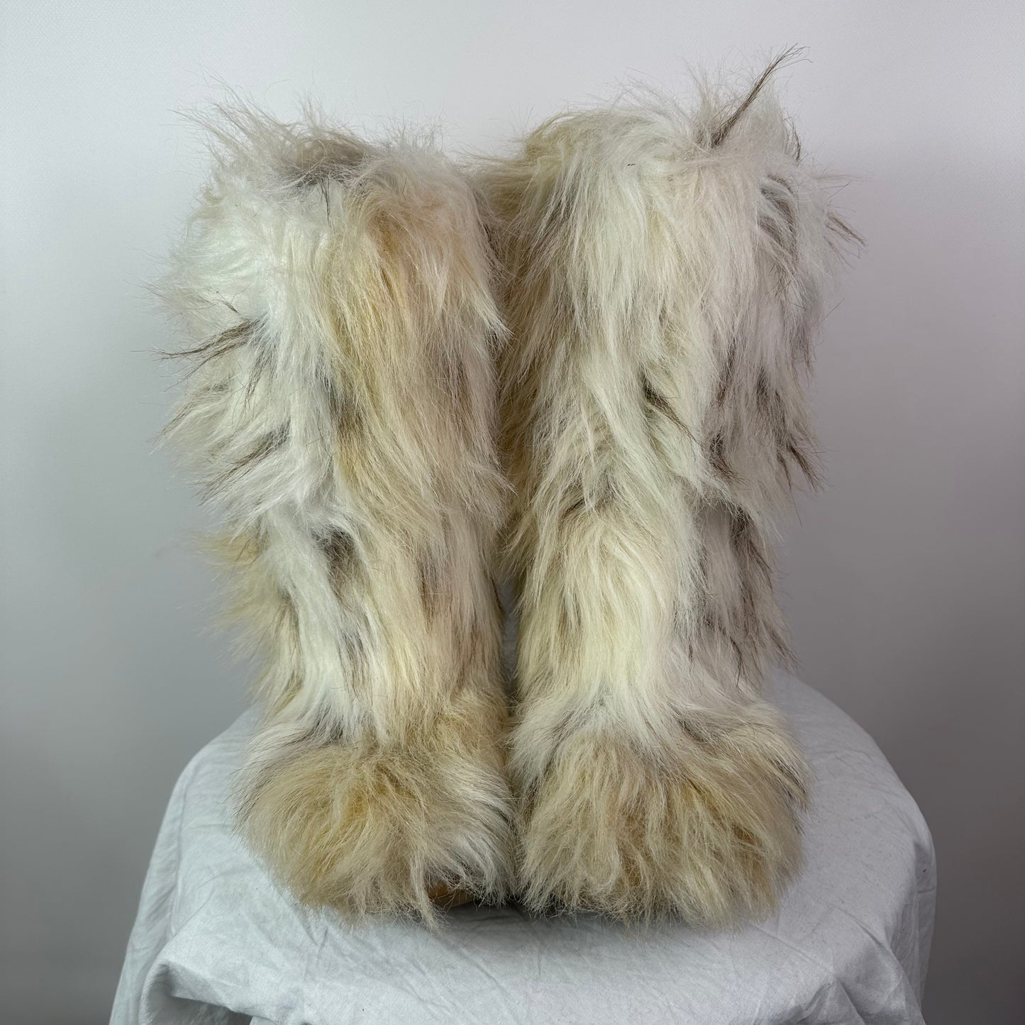 Vintage Fur boots 38/39