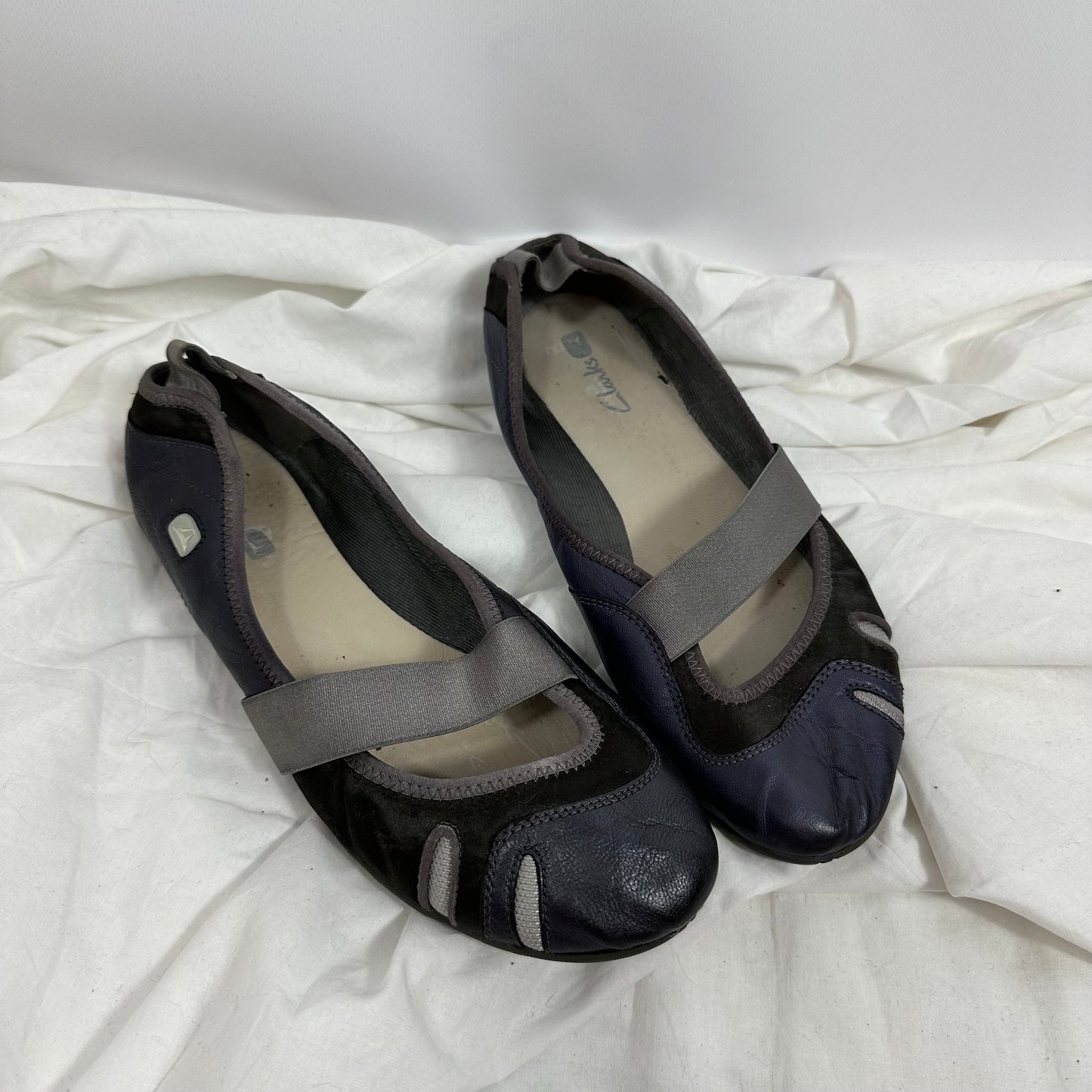 Vintage Leather Clarks Ballet Flats 39