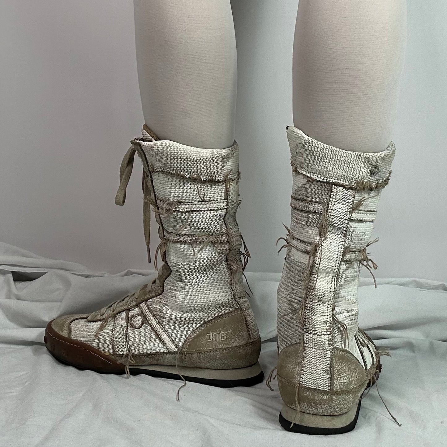 Art Company Distressed Boxing Lace Up boots