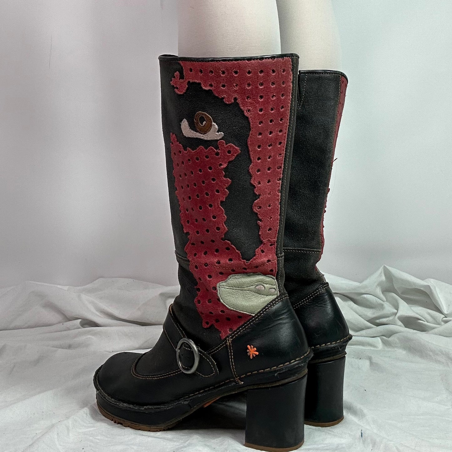 The Art Company Vintage Face Heel Boots